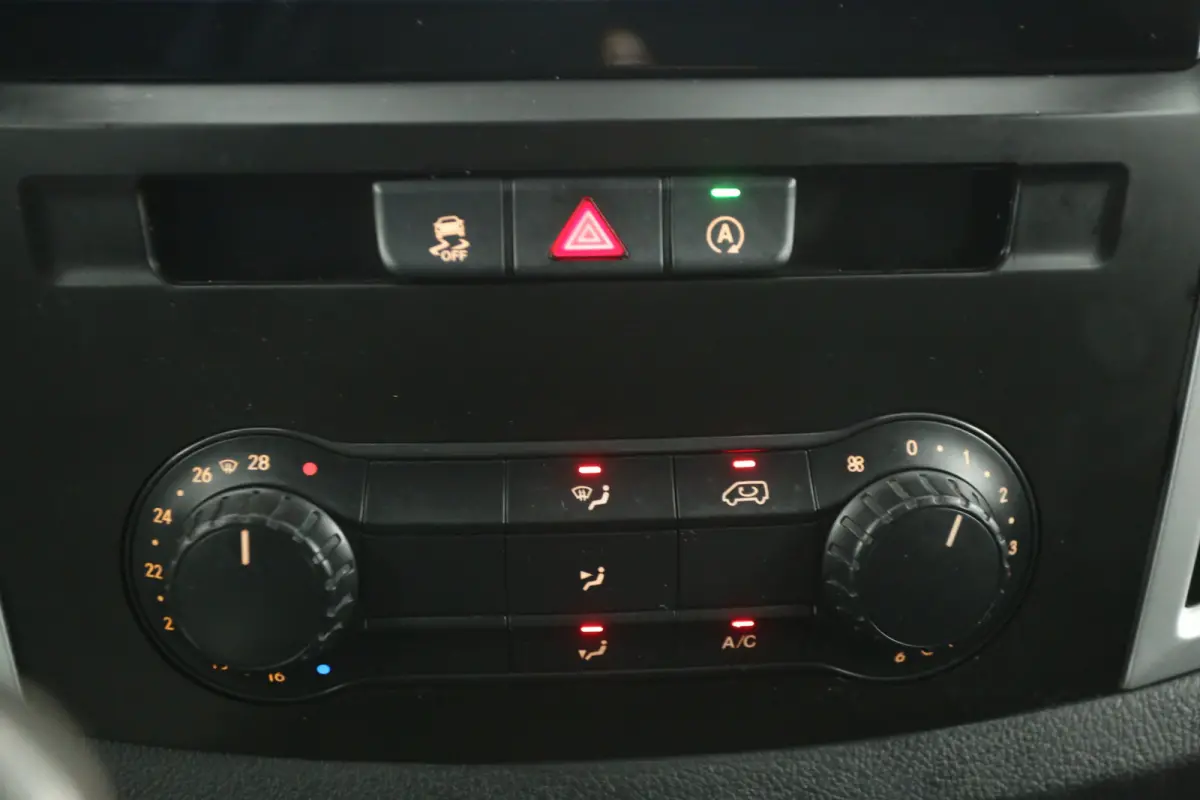 114 CDI Lang | Marge | Airco | Cruise | 3 Zits | Trekhaak | Stoelverwarming | Leder