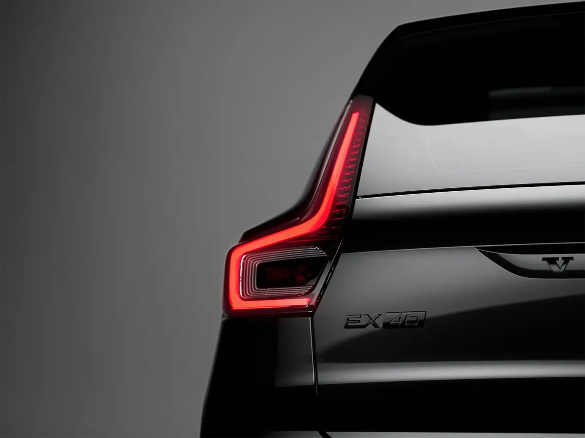 Single Motor Extended Range Ultra Black Edition Europa 82 kWh | Nu te bestellen bij uw Serva vestiging!