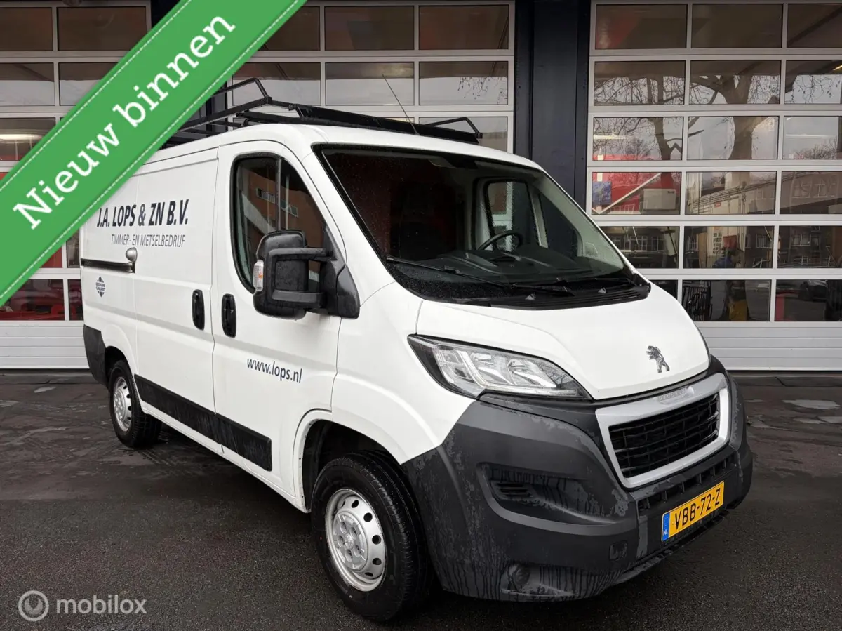 Bestel 330 2.0 BlueHDI L1H1 Premium/AC/Camera