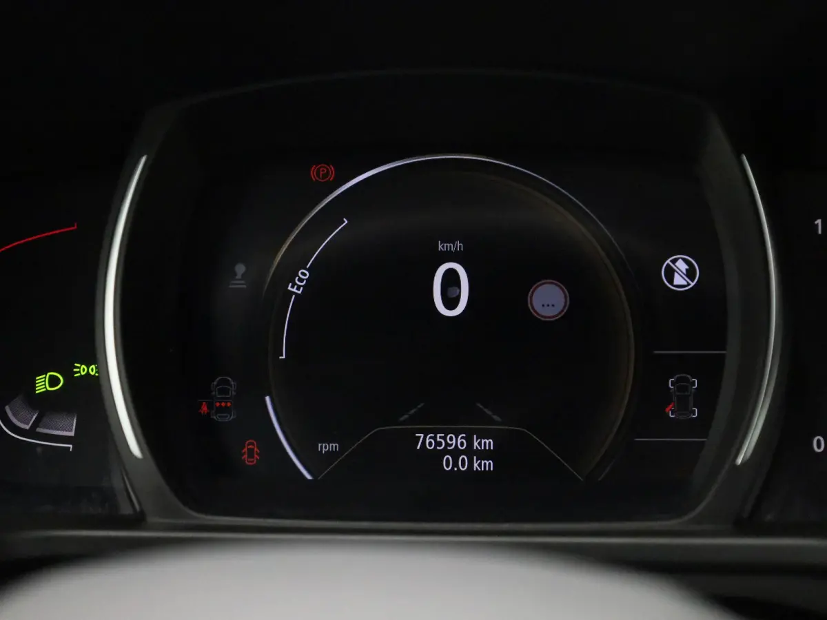 1.3 TCe Black Edition | ACHTERUITRIJCAMERA | APPLE CARPLAY - ANDROID AUTO | STOELVERWARMING | CLIMATE CONTROL | CRUISE CONTROL |