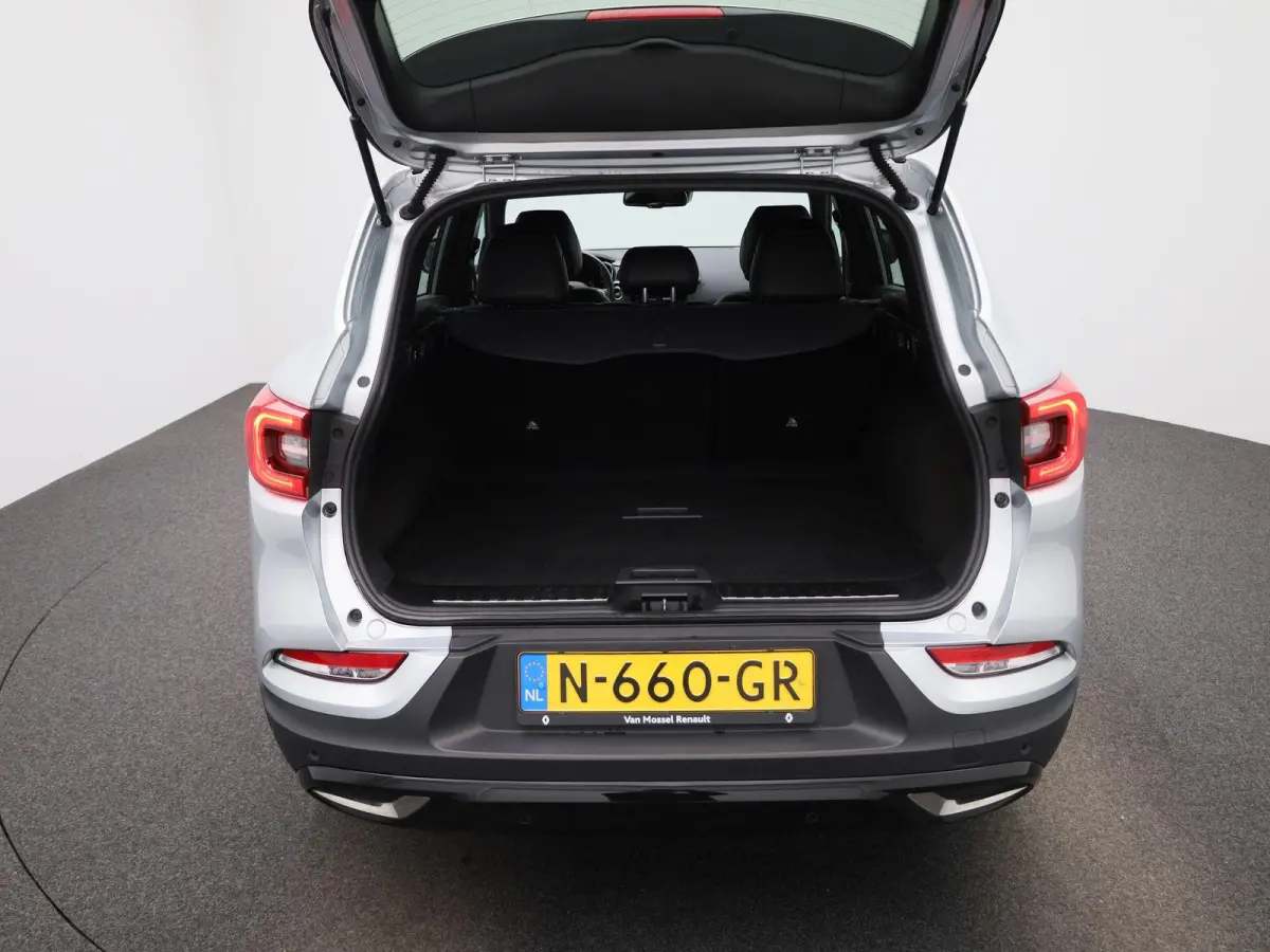 1.3 TCe Black Edition | ACHTERUITRIJCAMERA | APPLE CARPLAY - ANDROID AUTO | STOELVERWARMING | CLIMATE CONTROL | CRUISE CONTROL |