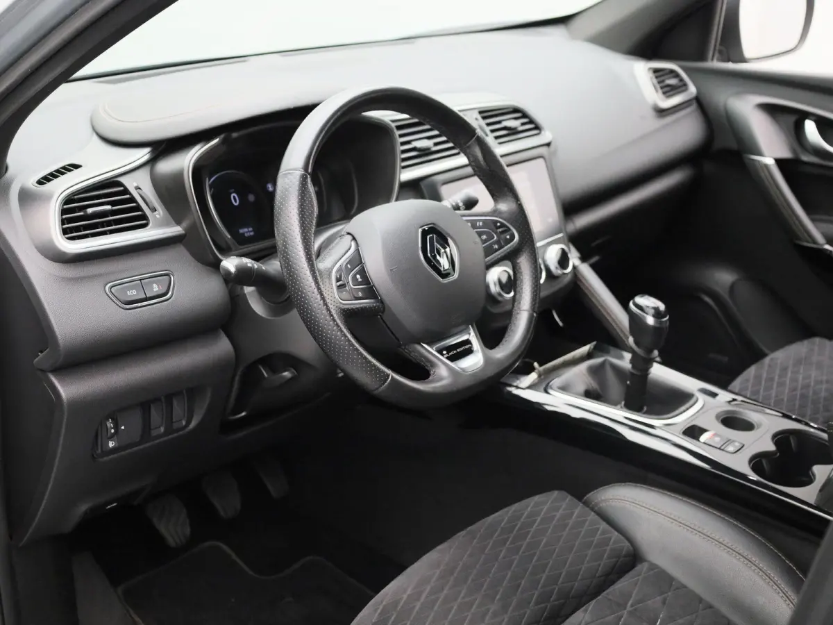 1.3 TCe Black Edition | ACHTERUITRIJCAMERA | APPLE CARPLAY - ANDROID AUTO | STOELVERWARMING | CLIMATE CONTROL | CRUISE CONTROL |