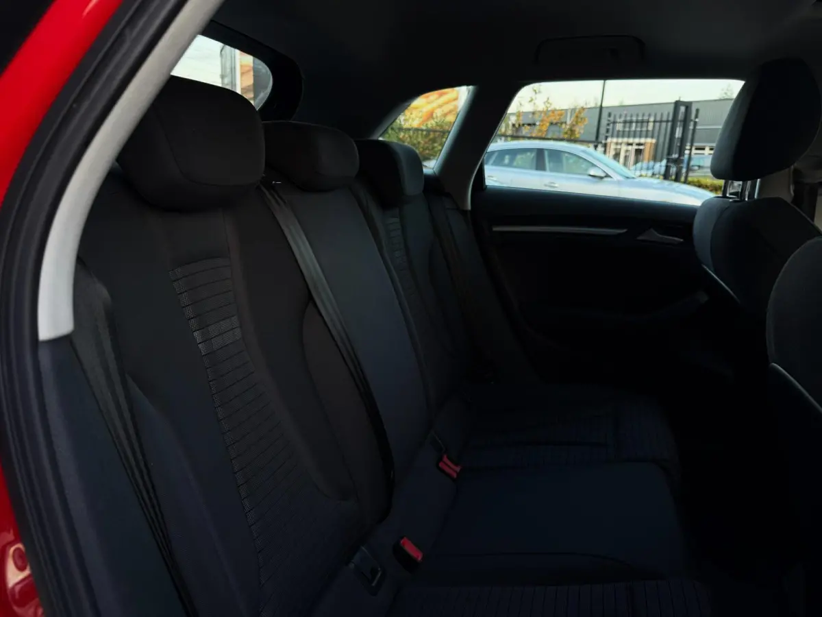 1.4 e-tron PHEV Pro Line plus 150PK|Origineel NL|Navi|Kantel/Schuifdak|LED|AUT|Lane Assist|Sportstoelen|Cruise|