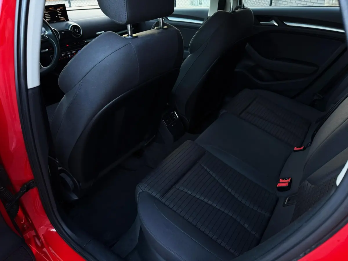 1.4 e-tron PHEV Pro Line plus 150PK|Origineel NL|Navi|Kantel/Schuifdak|LED|AUT|Lane Assist|Sportstoelen|Cruise|