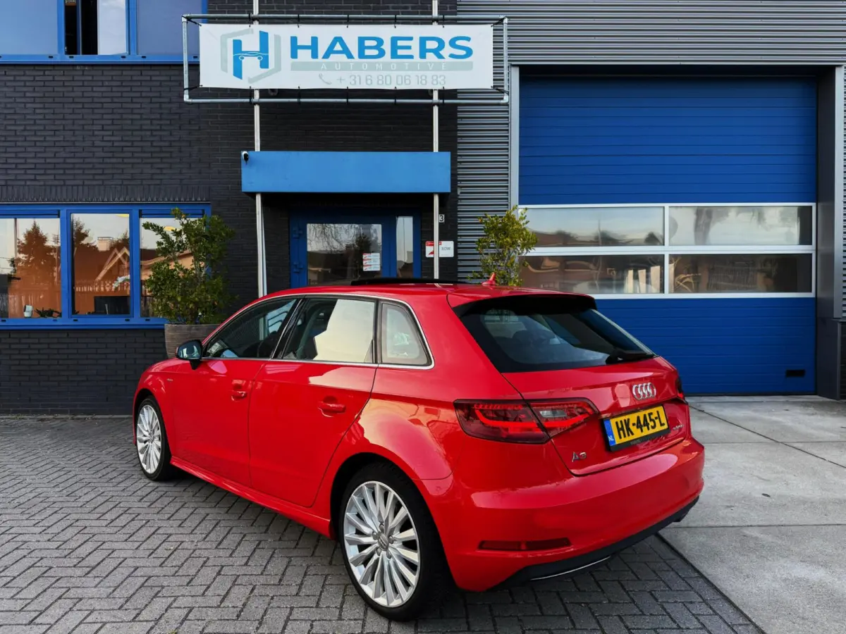 1.4 e-tron PHEV Pro Line plus 150PK|Origineel NL|Navi|Kantel/Schuifdak|LED|AUT|Lane Assist|Sportstoelen|Cruise|