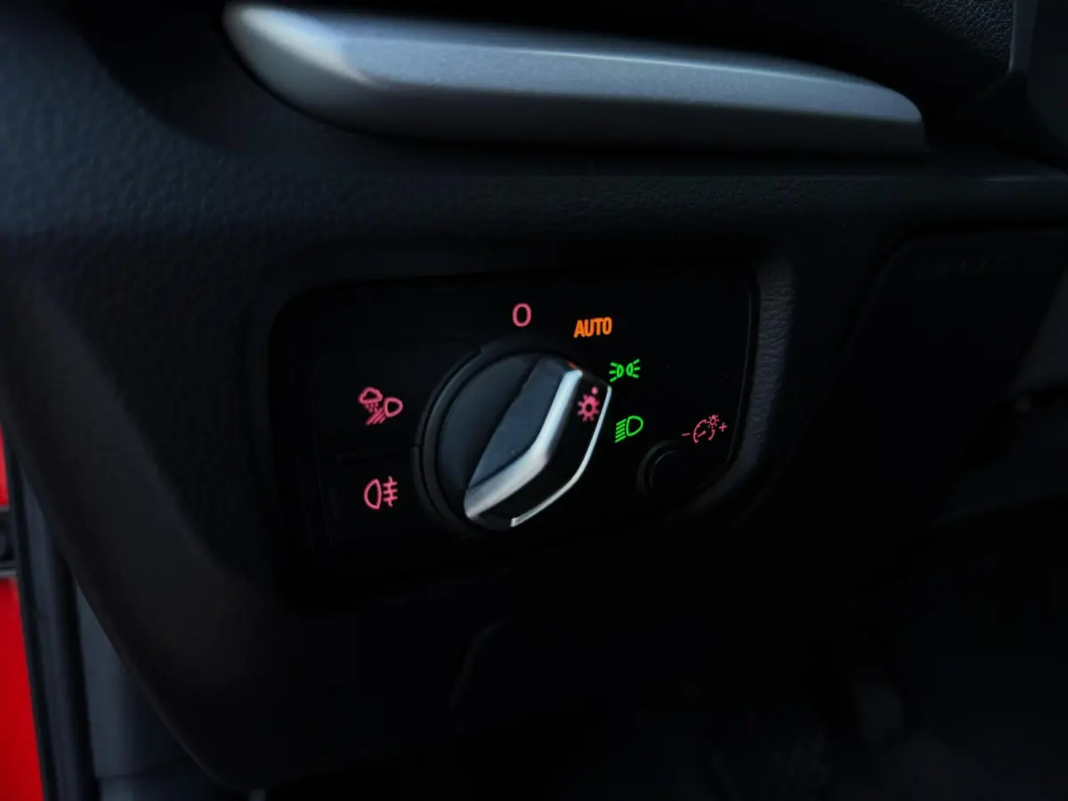 1.4 e-tron PHEV Pro Line plus 150PK|Origineel NL|Navi|Kantel/Schuifdak|LED|AUT|Lane Assist|Sportstoelen|Cruise|