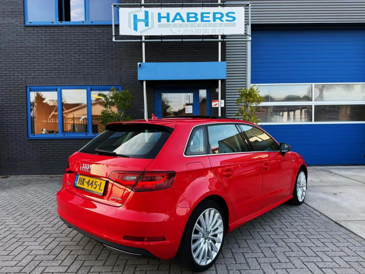 1.4 e-tron PHEV Pro Line plus 150PK|Origineel NL|Navi|Kantel/Schuifdak|LED|AUT|Lane Assist|Sportstoelen|Cruise|