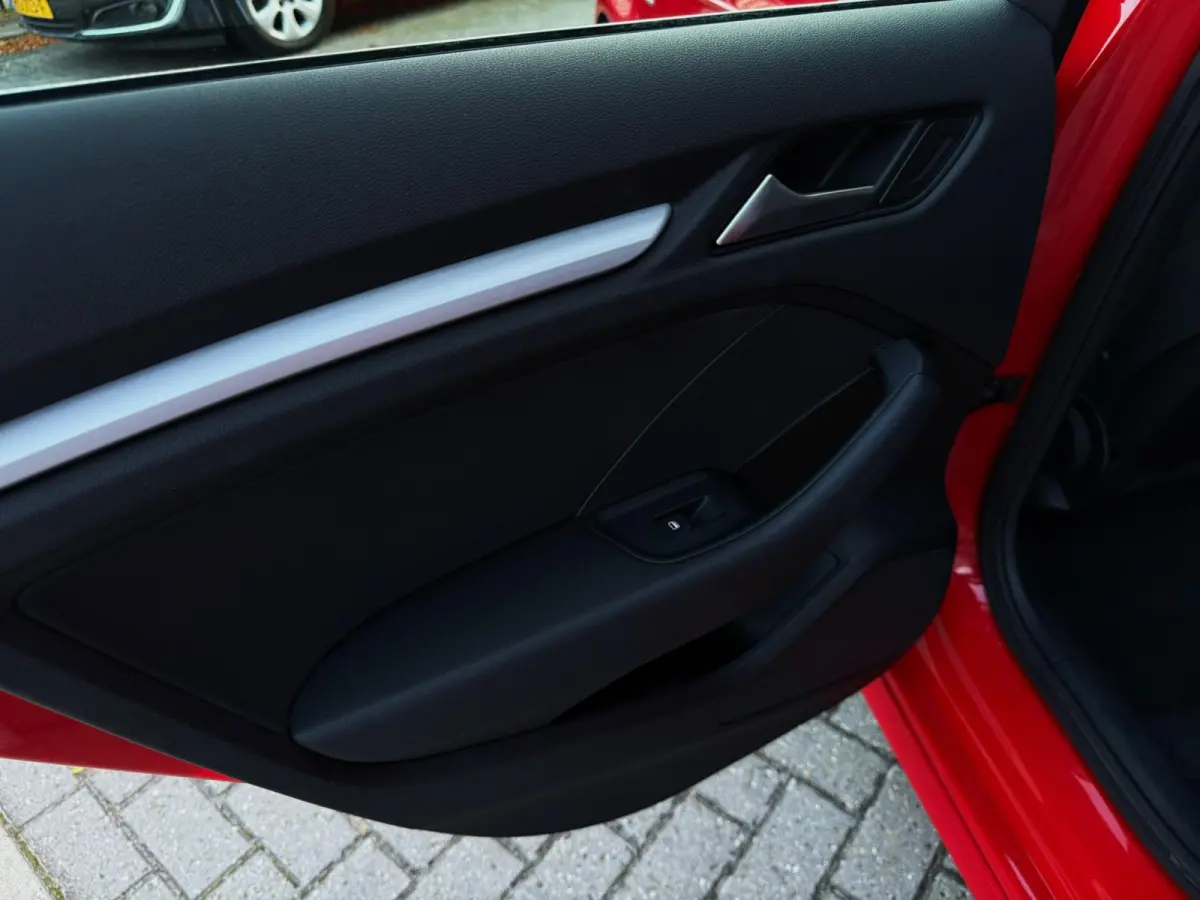 1.4 e-tron PHEV Pro Line plus 150PK|Origineel NL|Navi|Kantel/Schuifdak|LED|AUT|Lane Assist|Sportstoelen|Cruise|