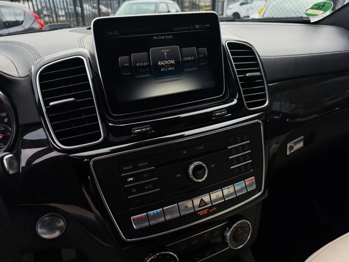 500 e 4MATIC 333PK|Navi|Full Led|AUT|Designo interieur|360Camera|Pano|Alcantara|Adaptive|TV,s|StoelVK|PDC