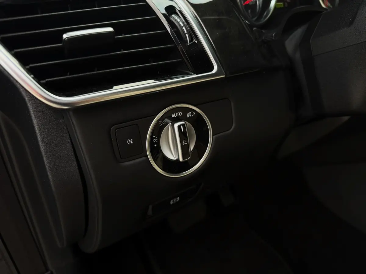 500 e 4MATIC 333PK|Navi|Full Led|AUT|Designo interieur|360Camera|Pano|Alcantara|Adaptive|TV,s|StoelVK|PDC