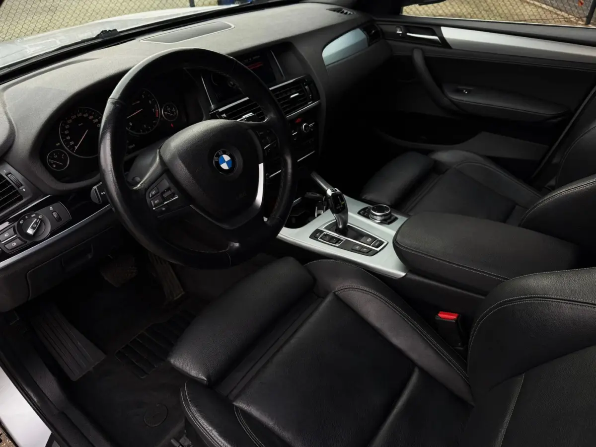 XDrive20i High Executive 184PK|Origineel NL|Proff Navi|AUT|4x4|Trekhaak|Leder|Sportstoelen|Xenon|StoelVW|Climate|Cruise|PDC