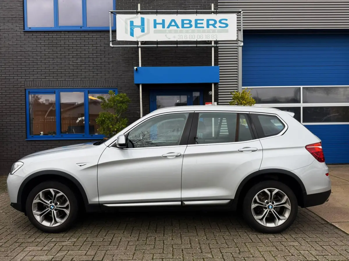 XDrive20i High Executive 184PK|Origineel NL|Proff Navi|AUT|4x4|Trekhaak|Leder|Sportstoelen|Xenon|StoelVW|Climate|Cruise|PDC