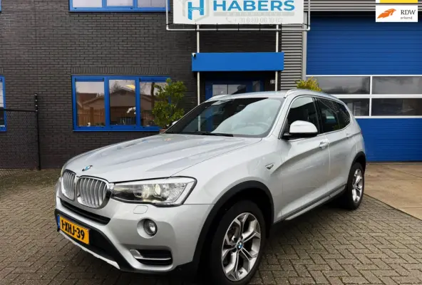 XDrive20i High Executive 184PK|Origineel NL|Proff Navi|AUT|4x4|Trekhaak|Leder|Sportstoelen|Xenon|StoelVW|Climate|Cruise|PDC