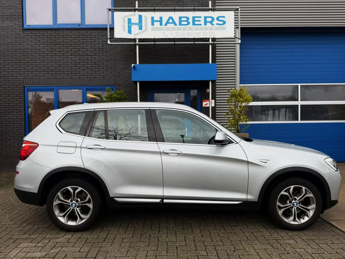 XDrive20i High Executive 184PK|Origineel NL|Proff Navi|AUT|4x4|Trekhaak|Leder|Sportstoelen|Xenon|StoelVW|Climate|Cruise|PDC