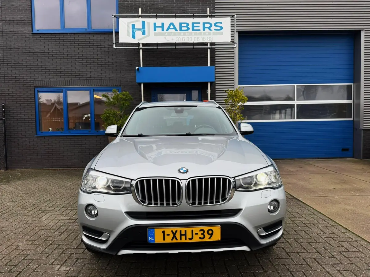 XDrive20i High Executive 184PK|Origineel NL|Proff Navi|AUT|4x4|Trekhaak|Leder|Sportstoelen|Xenon|StoelVW|Climate|Cruise|PDC
