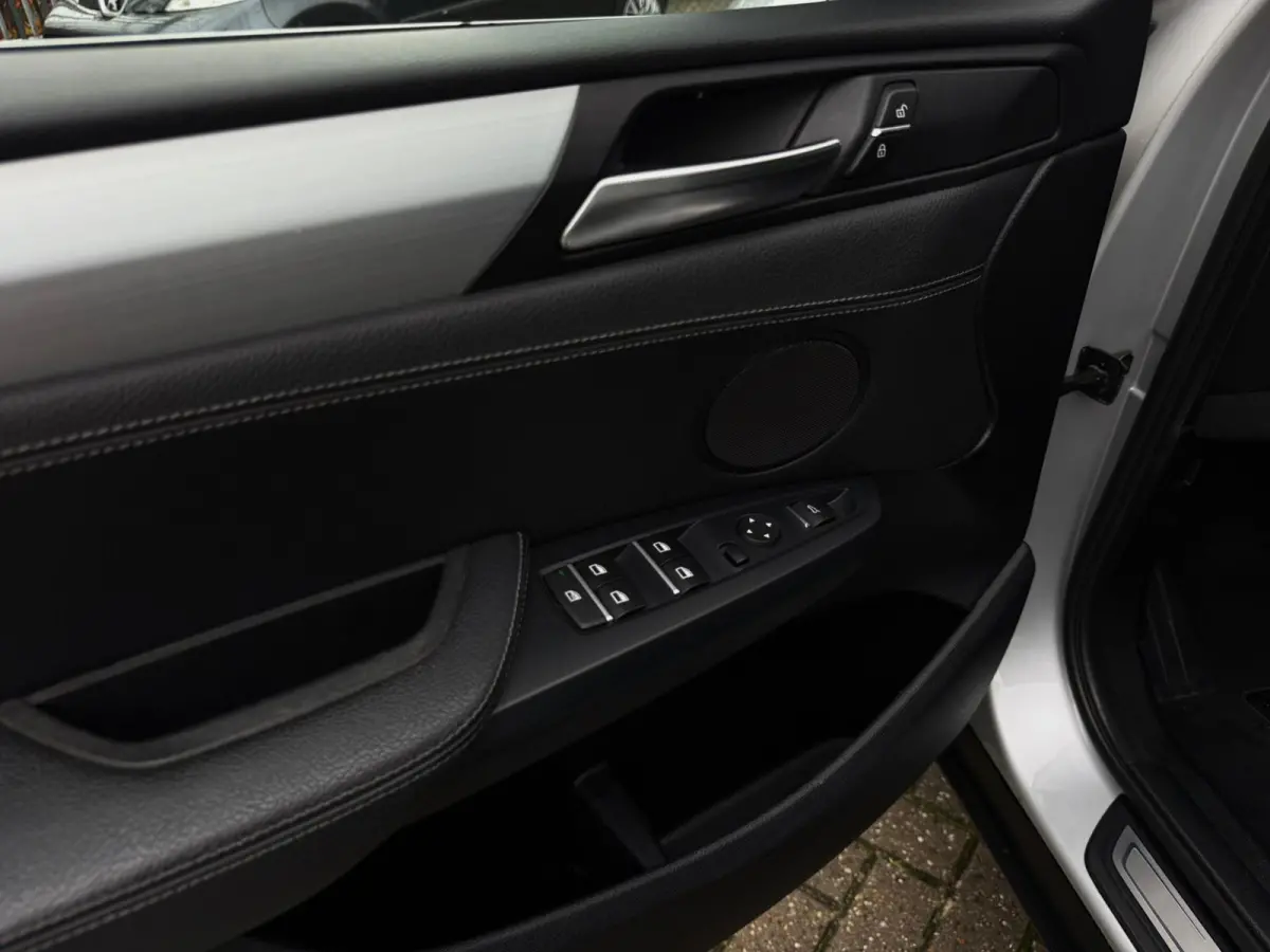 XDrive20i High Executive 184PK|Origineel NL|Proff Navi|AUT|4x4|Trekhaak|Leder|Sportstoelen|Xenon|StoelVW|Climate|Cruise|PDC