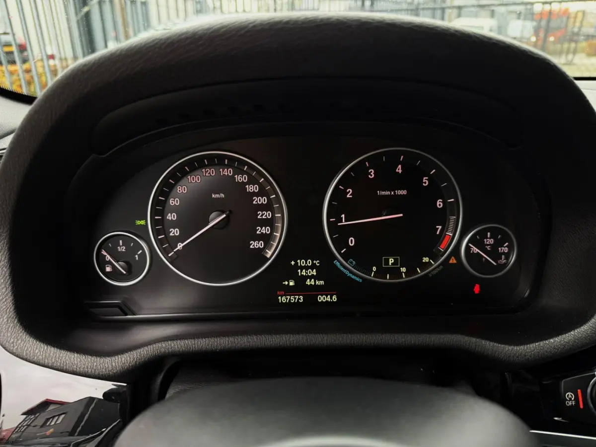 XDrive20i High Executive 184PK|Origineel NL|Proff Navi|AUT|4x4|Trekhaak|Leder|Sportstoelen|Xenon|StoelVW|Climate|Cruise|PDC