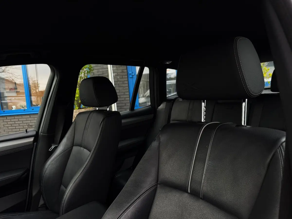 XDrive20i High Executive 184PK|Origineel NL|Proff Navi|AUT|4x4|Trekhaak|Leder|Sportstoelen|Xenon|StoelVW|Climate|Cruise|PDC