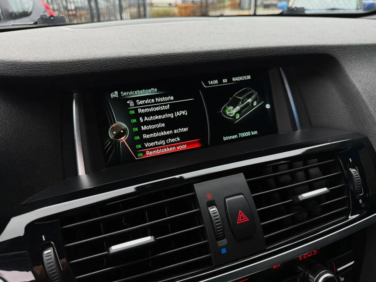 XDrive20i High Executive 184PK|Origineel NL|Proff Navi|AUT|4x4|Trekhaak|Leder|Sportstoelen|Xenon|StoelVW|Climate|Cruise|PDC