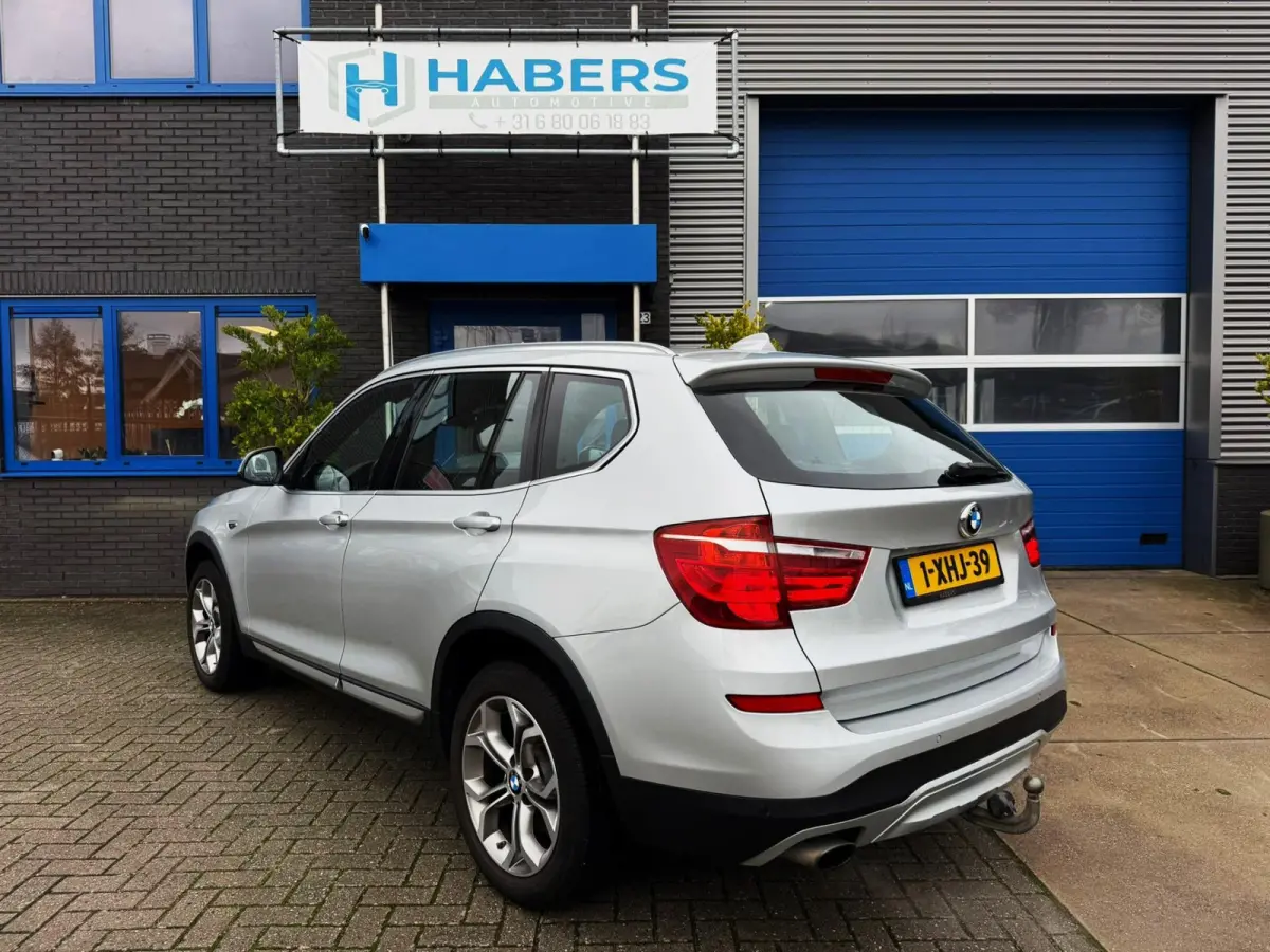 XDrive20i High Executive 184PK|Origineel NL|Proff Navi|AUT|4x4|Trekhaak|Leder|Sportstoelen|Xenon|StoelVW|Climate|Cruise|PDC