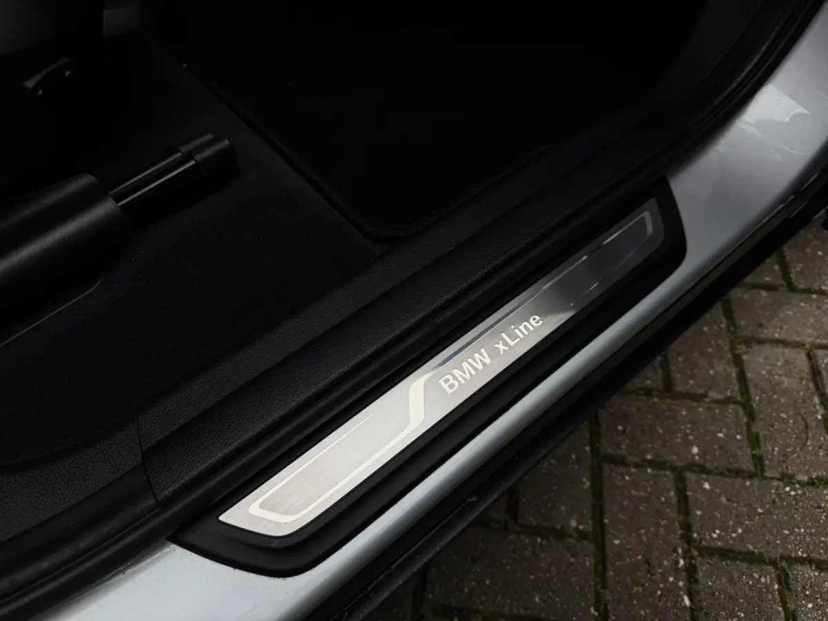 XDrive20i High Executive 184PK|Origineel NL|Proff Navi|AUT|4x4|Trekhaak|Leder|Sportstoelen|Xenon|StoelVW|Climate|Cruise|PDC