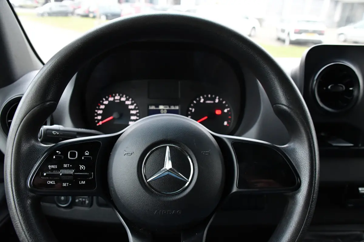 319 V6 3.0 CDI L2H2 PB Edition Camera, Cruise, Stoelverwarming, 190pk, Standkachel, Airco, Uniek!