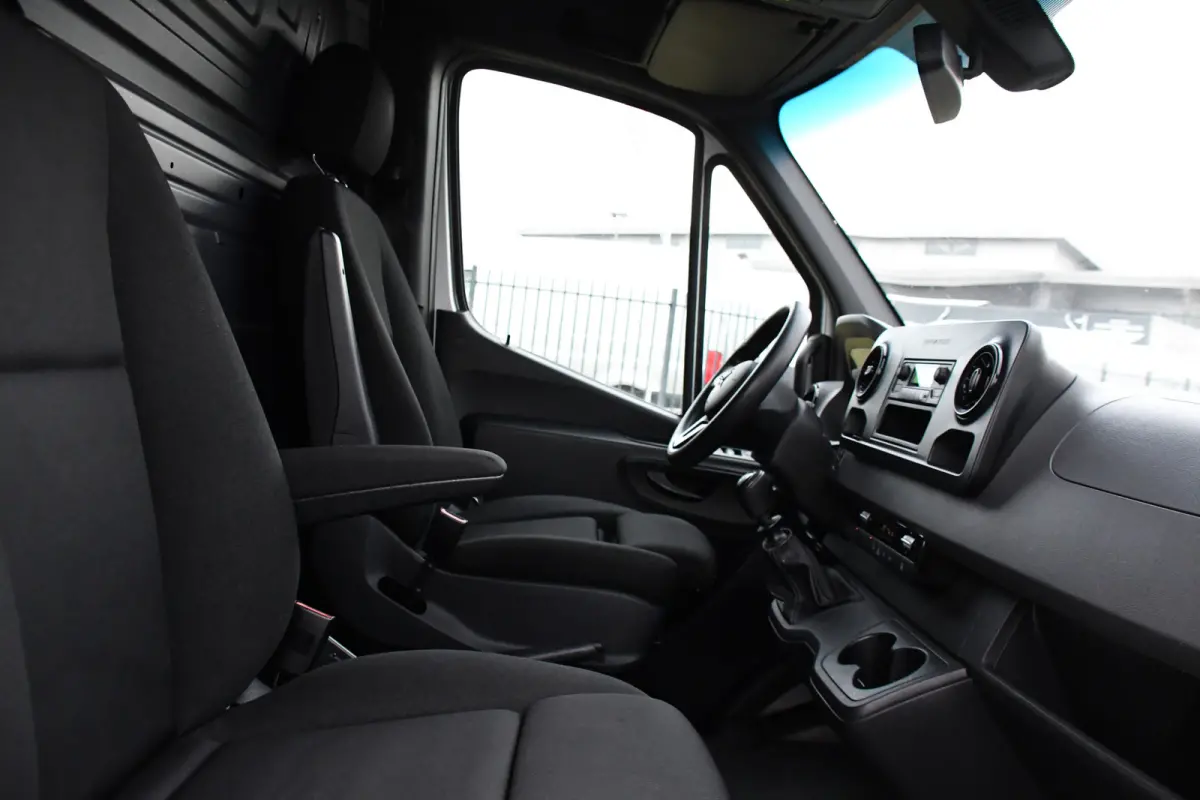 319 V6 3.0 CDI L2H2 PB Edition Camera, Cruise, Stoelverwarming, 190pk, Standkachel, Airco, Uniek!