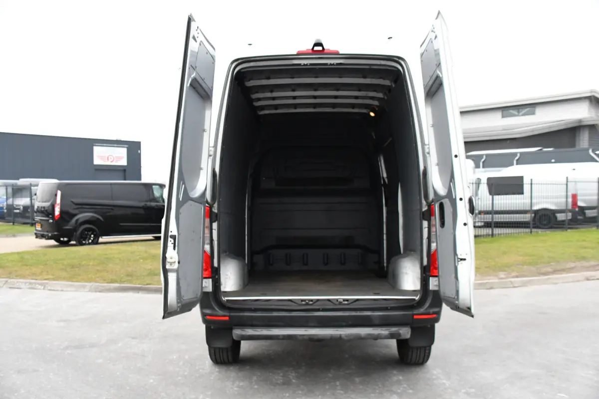 319 V6 3.0 CDI L2H2 PB Edition Camera, Cruise, Stoelverwarming, 190pk, Standkachel, Airco, Uniek!