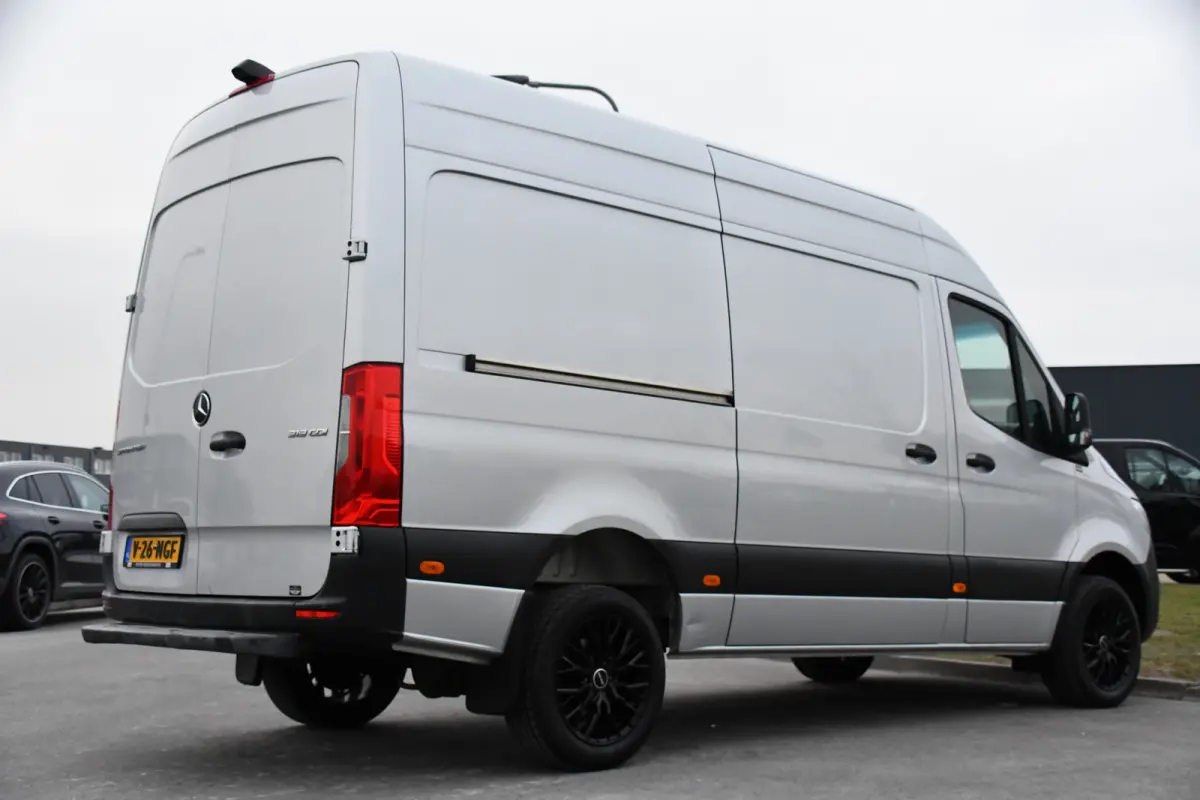 319 V6 3.0 CDI L2H2 PB Edition Camera, Cruise, Stoelverwarming, 190pk, Standkachel, Airco, Uniek!