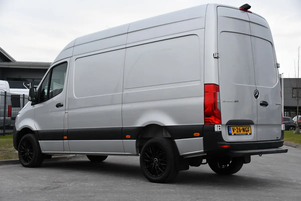 319 V6 3.0 CDI L2H2 PB Edition Camera, Cruise, Stoelverwarming, 190pk, Standkachel, Airco, Uniek!