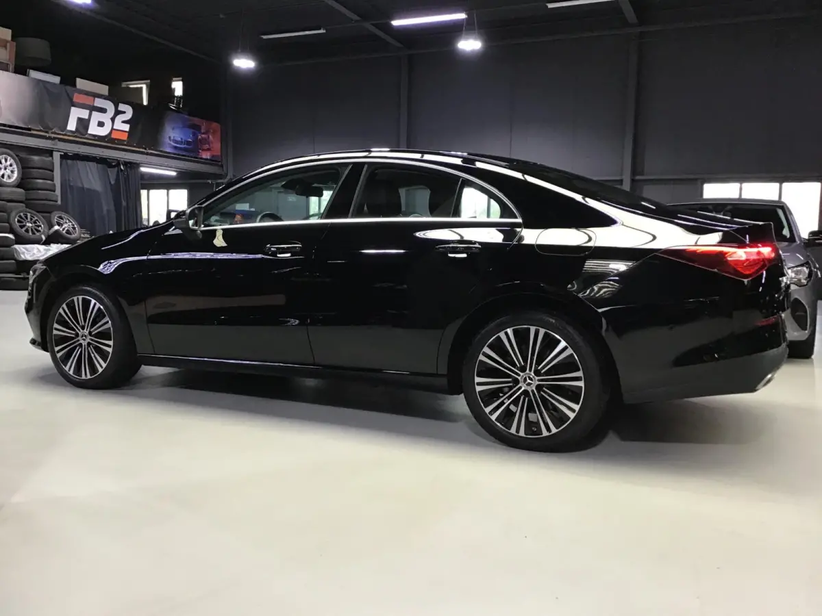 250 e Business Line I Dealer Onderh. I Stoelverw. I Half/leder I Keyless I 18inch I 69xxx KM I Led I Navi