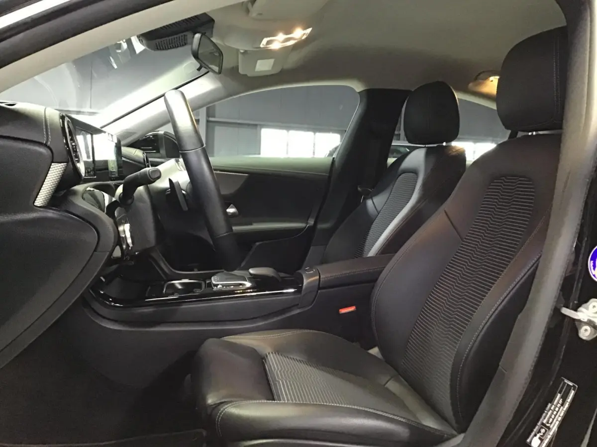 250 e Business Line I Dealer Onderh. I Stoelverw. I Half/leder I Keyless I 18inch I 69xxx KM I Led I Navi