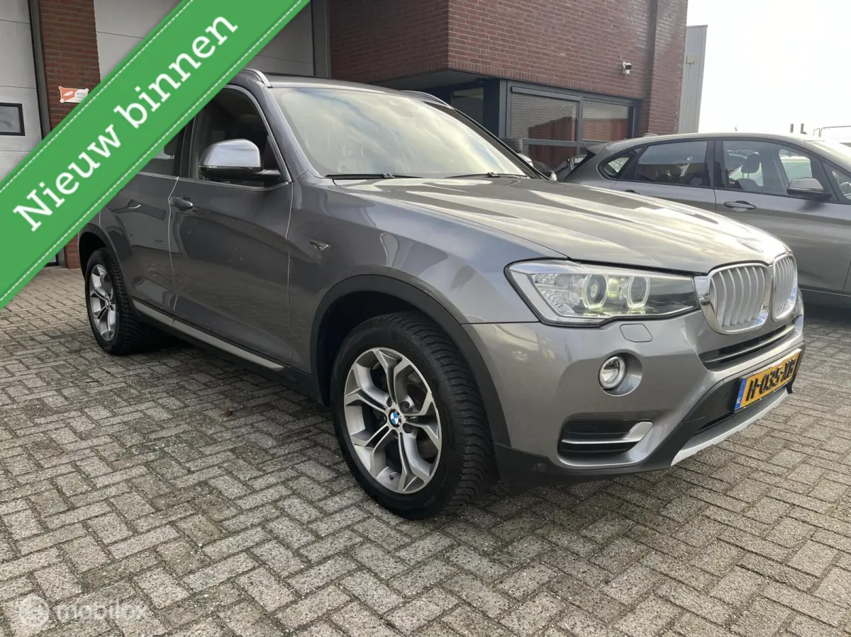xDrive20d High Executive LEDER*PANO-DAK*CAMERA*PDC*