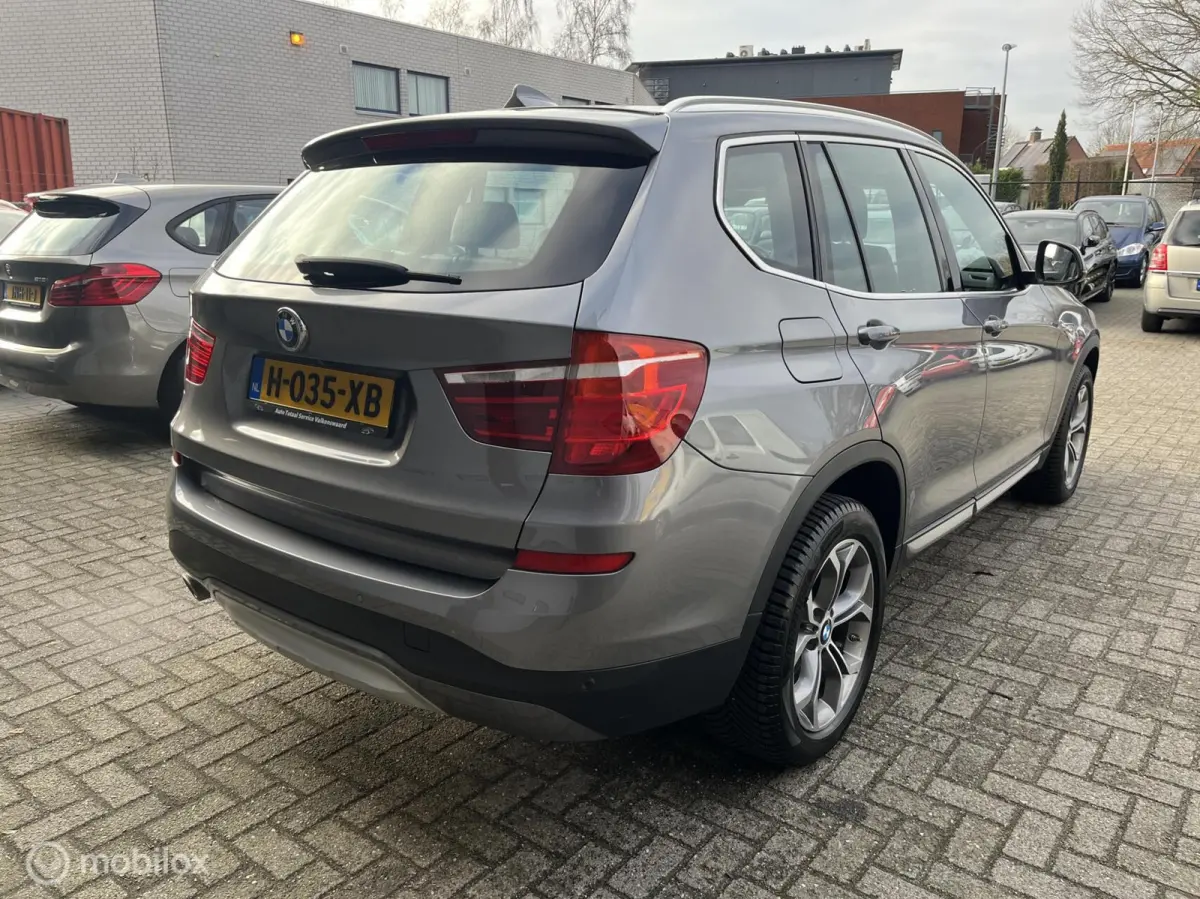 xDrive20d High Executive LEDER*PANO-DAK*CAMERA*PDC*