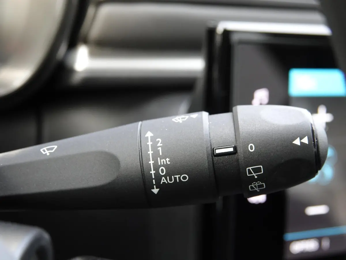 1.2 PureTech C-Series | 83 PK | NAVIGATIE | CARPLAY | CLIMATE CONTROL | CRUISE CONTROL |  50.554 KM