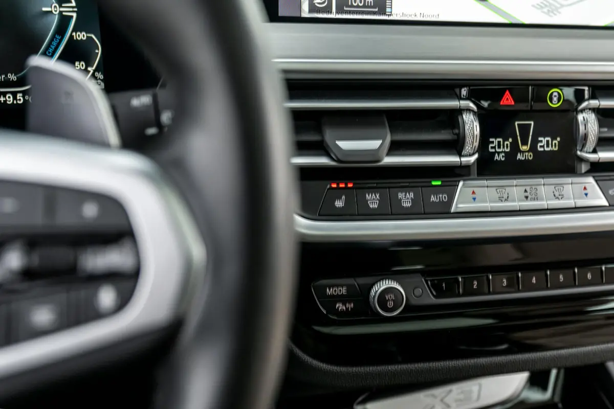 xDrive30e M-Sport ACC Panorama HuD Trekhaak Leder