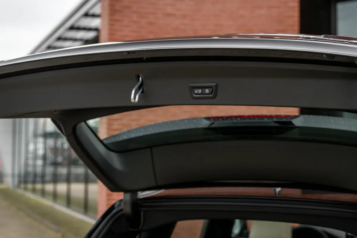 xDrive30e M-Sport ACC Panorama HuD Trekhaak Leder