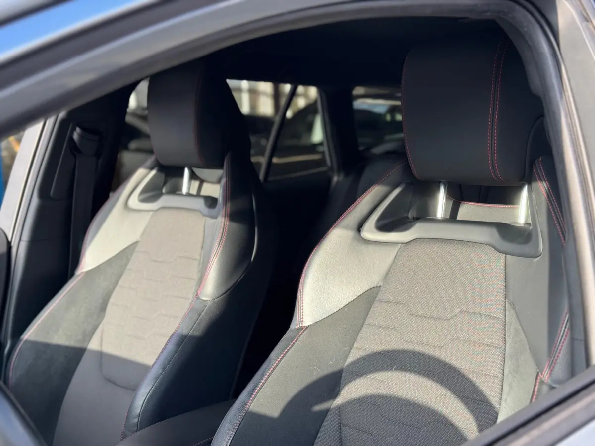 2.0 Hybrid Executive AUT NAP!