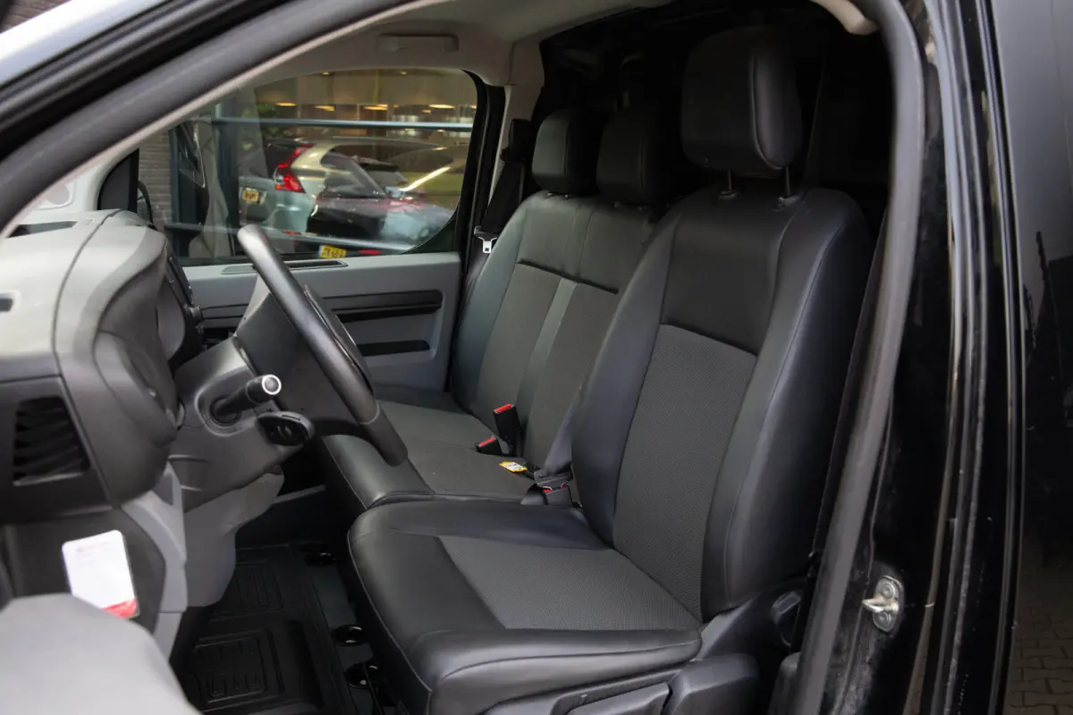Compact Standard Range Navigator , Carplay/Android auto,