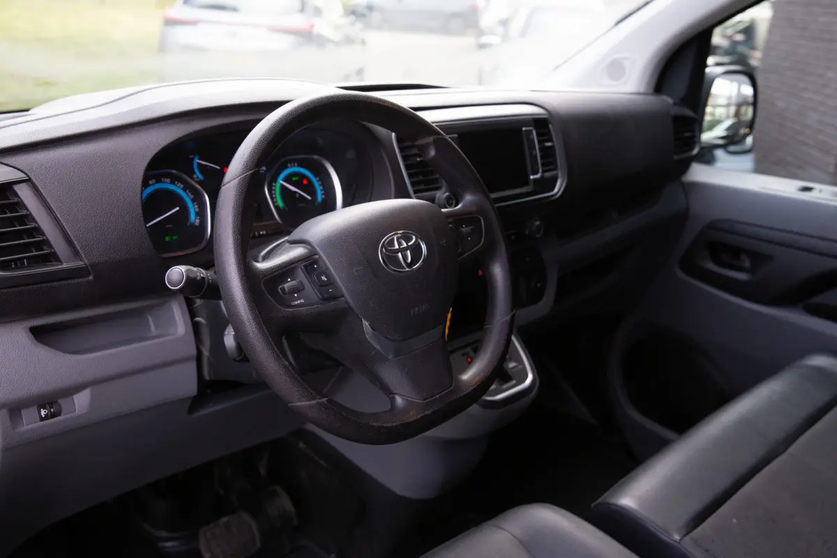 Compact Standard Range Navigator , Carplay/Android auto,