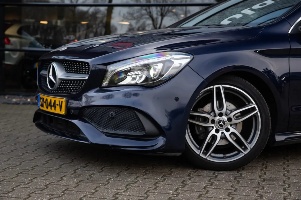 180 Business Solution AMG Upgrade Edition , Achteruitrijcamera, Stoelverwarming,