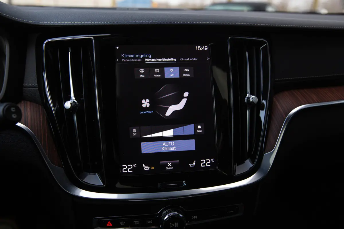 2.0 T5 AWD Inscription , Pano, H&K, Stoelventilatie, HUD, Massage, Carplay