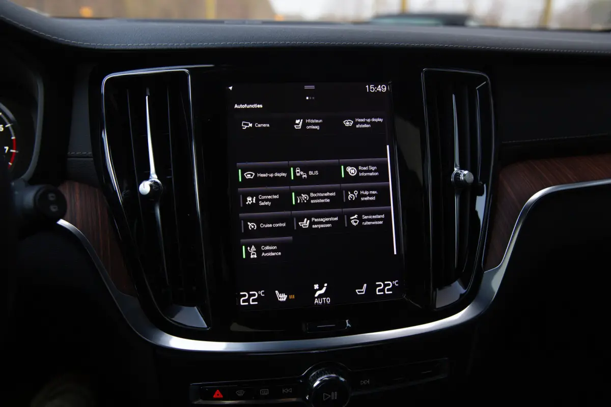 2.0 T5 AWD Inscription , Pano, H&K, Stoelventilatie, HUD, Massage, Carplay