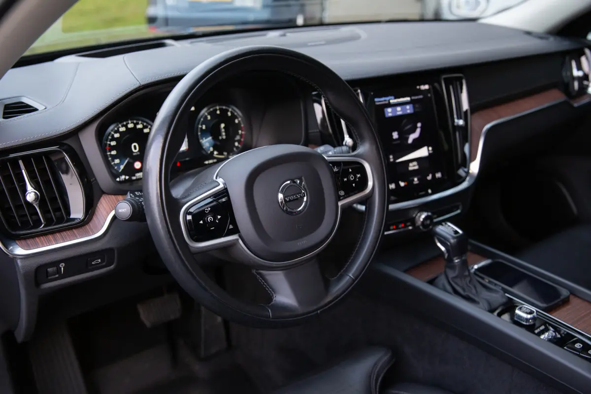 2.0 T5 AWD Inscription , Pano, H&K, Stoelventilatie, HUD, Massage, Carplay