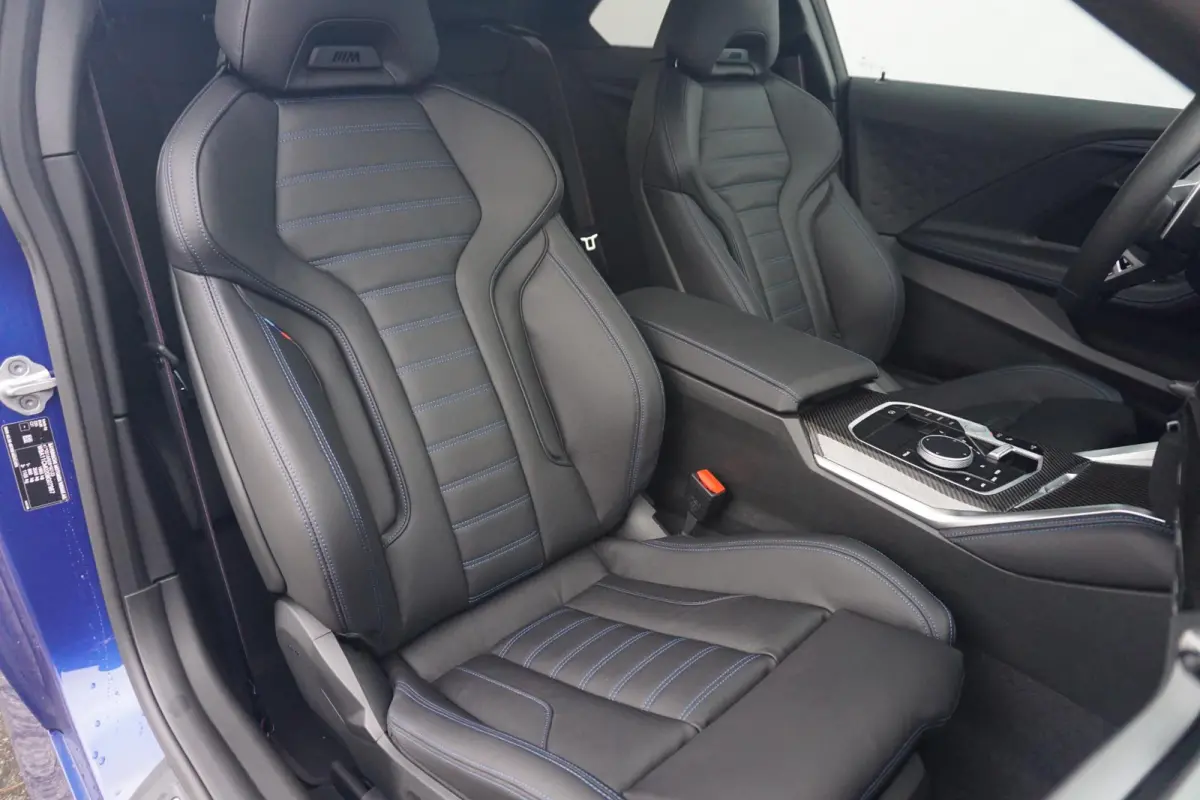 220i | M Sportpakket Pro | Harman Kardon | M Sportstoelen | Schuif-/kanteldak | Stuurwielrand verwarmd