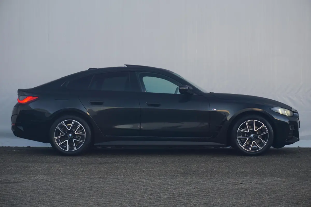 Gran Coupé eDrive40 M Sportpakket 18'' / Head-Up Display / Parking Assistant Plus / Schuif-/kanteldak / Trekhaak