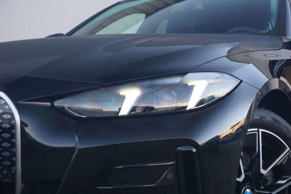 Gran Coupé eDrive40 M Sportpakket 18'' / Head-Up Display / Parking Assistant Plus / Schuif-/kanteldak / Trekhaak