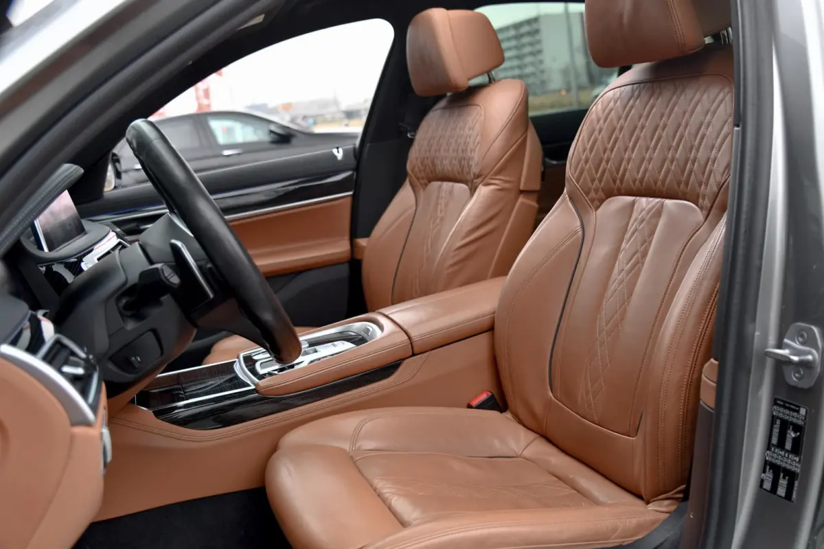 730d M-Sport. Pano, Softclose, HUD, Luchtv, 360, Keyless, Aero, Hifi, CarPlay, Sfeer!