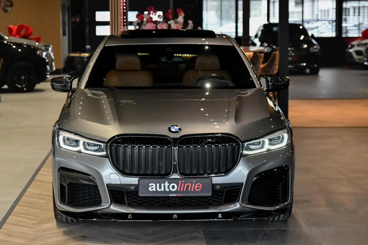 730d M-Sport. Pano, Softclose, HUD, Luchtv, 360, Keyless, Aero, Hifi, CarPlay, Sfeer!