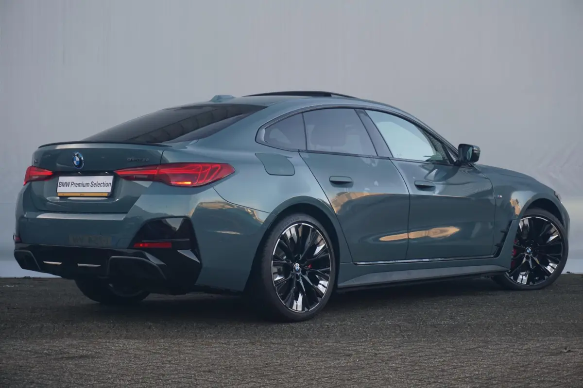 Gran Coupé eDrive35 M Sportpakket Pro 20'' / Schuif-/kanteldak / Active Cruise Control / Stuurwielrand verwarmd / Trekhaak